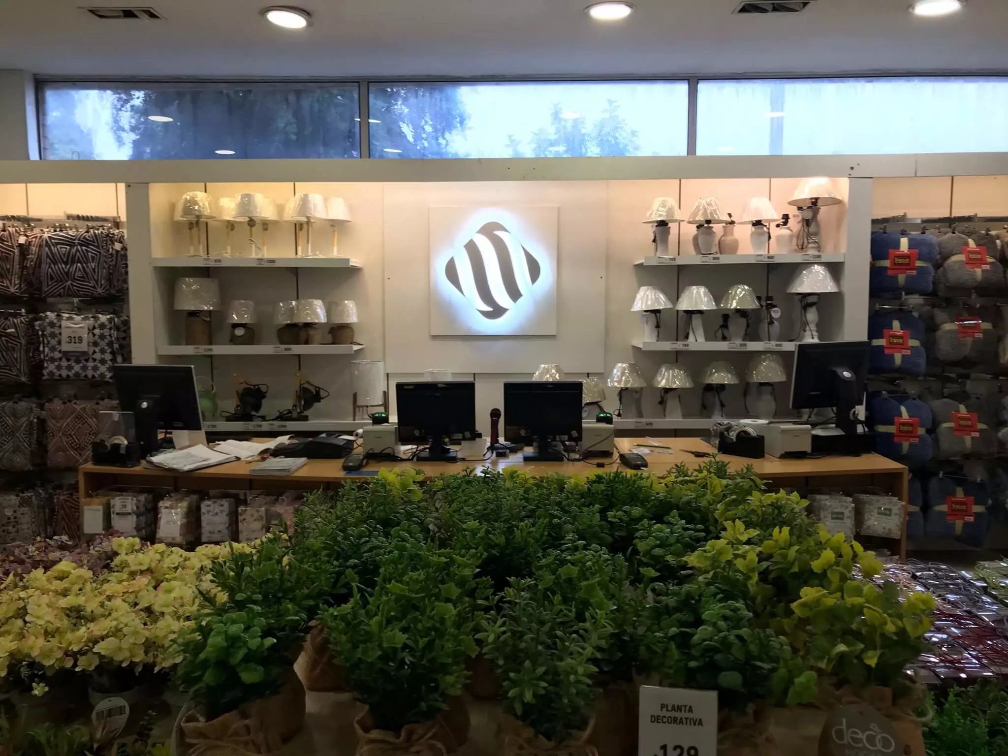 Corporeo de Chapa con Iluminación